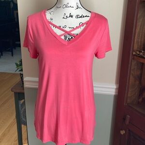 NWT! Cupio v-neck short sleeved top